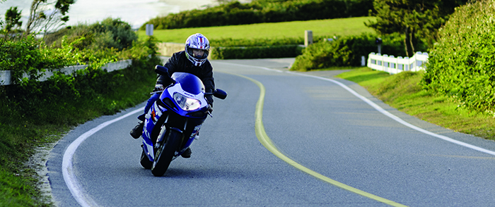 Curvas en moto