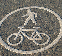 Peatones y ciclistas