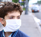 Niño y contaminación